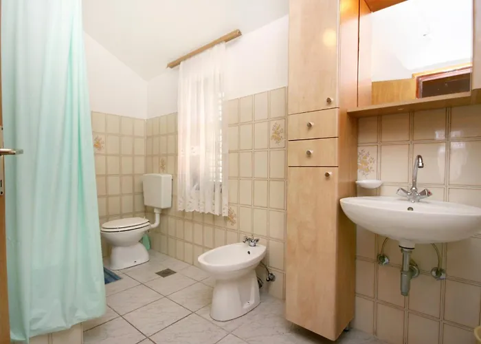Appartement By The Sea Mandre, Pag - 6539 *