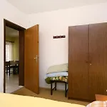 By The Sea Mandre, Pag - 6539 Apartment