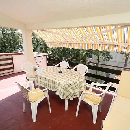 By The Sea Mandre, Pag - 6539 Apartman Kolan
